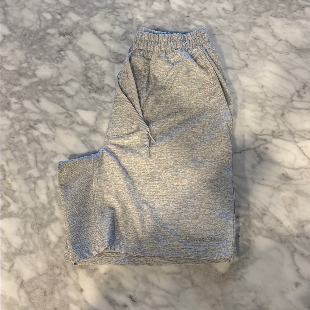 Outdoor voices Sunday Sweatshort 7” gray size XS